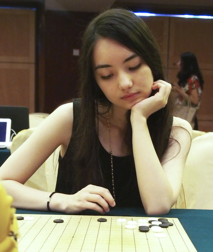 围棋美女颜美如仙 神仙姐姐长相惊为天人