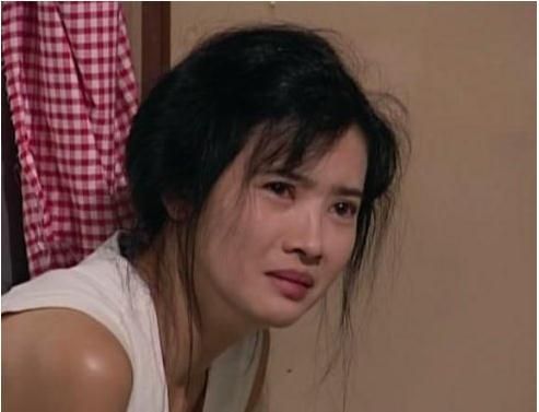 原因就是她在《大时代》中扮演"罗慧玲"入戏太深导致患上严重的抑郁症