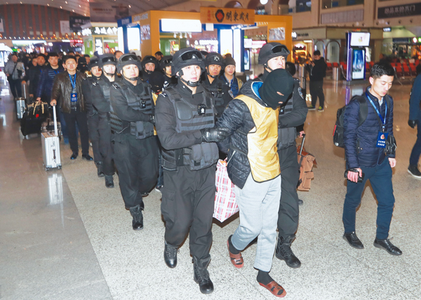 20171020特大系列电信诈骗案成功侦破