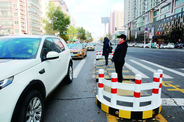 冰城新建70处安全岛全"上岗"