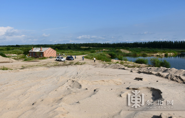 兄弟俩盗采1.5万立方米河沙 涉案30余万元