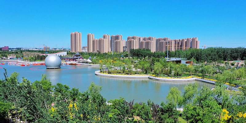 廊坊市御龙河公园一角 图片由廊坊日报社提供